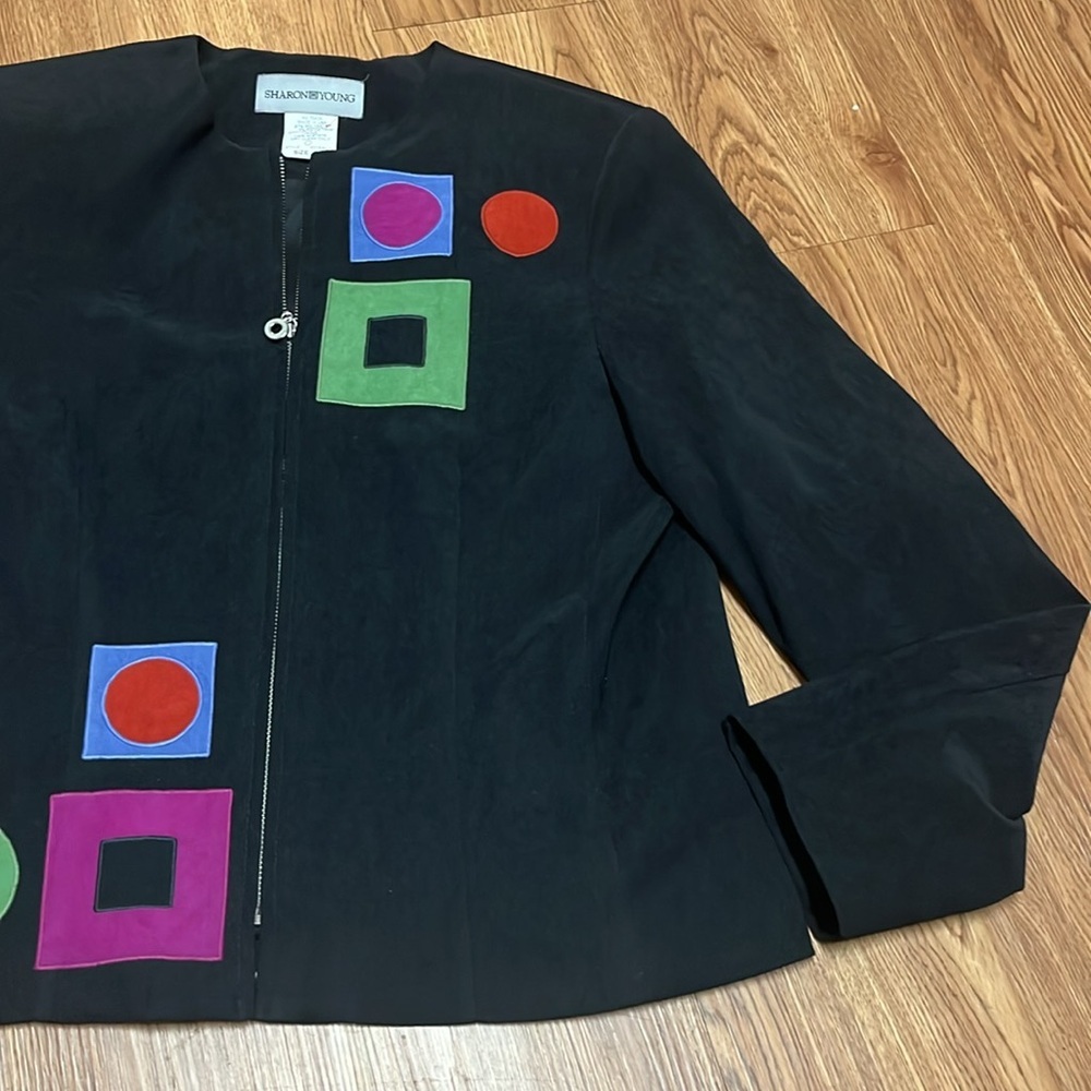 Black Zip-Front Jacket with Color-Block Appliqué - Picture 3 of 9